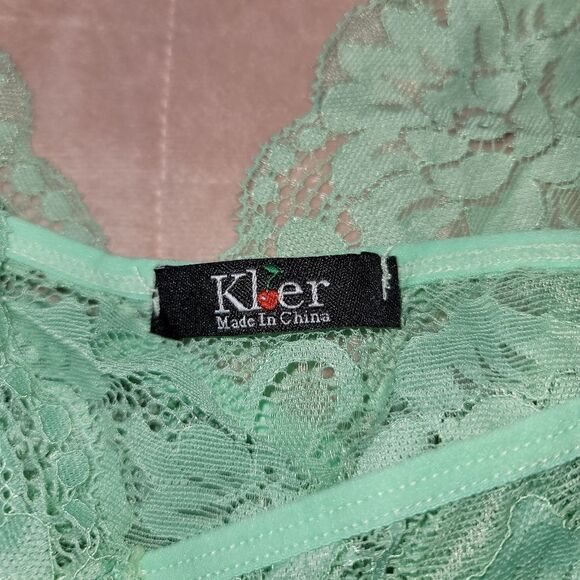 Beautiful Lingerie - Picture 2 of 4